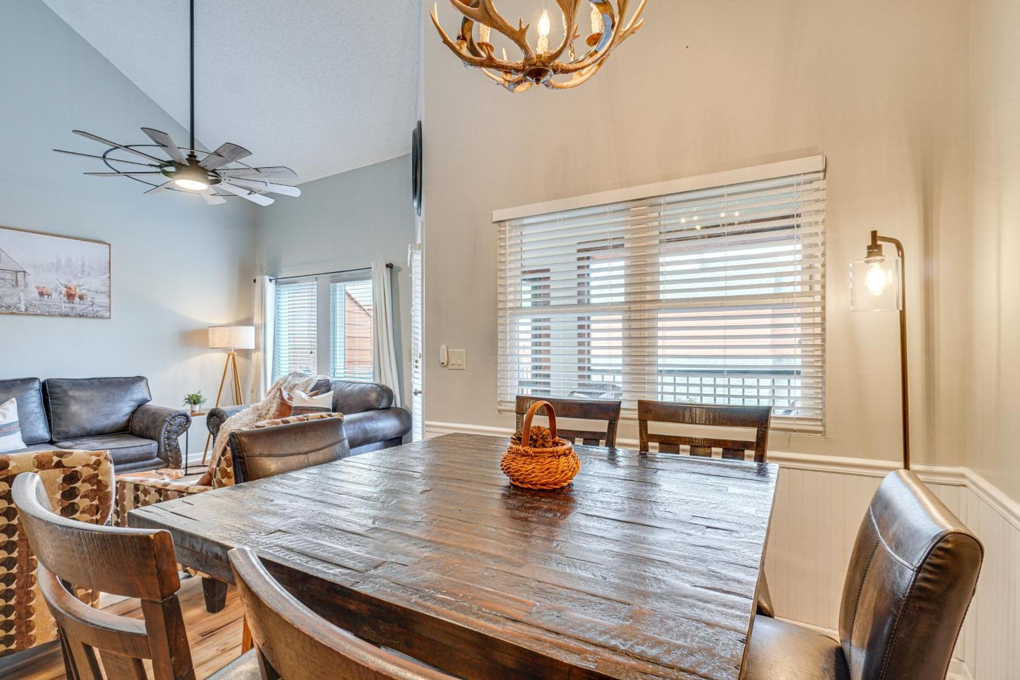 Downtown Gatlinburg Condo With Mountain-View Balcony Dış mekan fotoğraf
