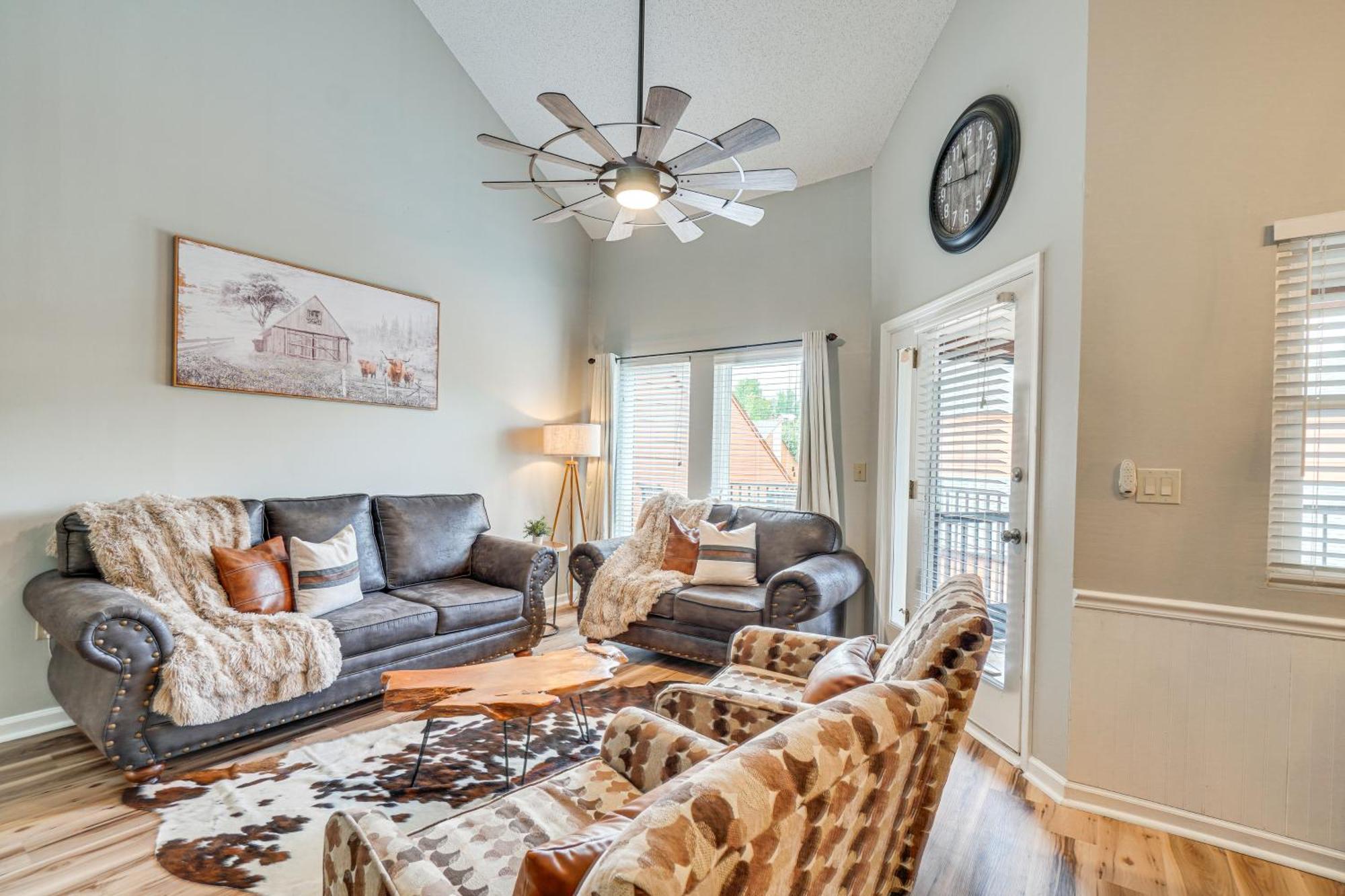 Downtown Gatlinburg Condo With Mountain-View Balcony Dış mekan fotoğraf