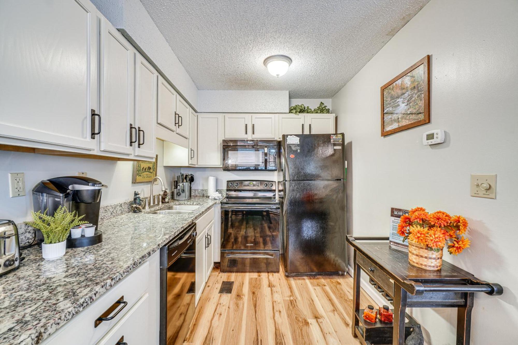Downtown Gatlinburg Condo With Mountain-View Balcony Dış mekan fotoğraf