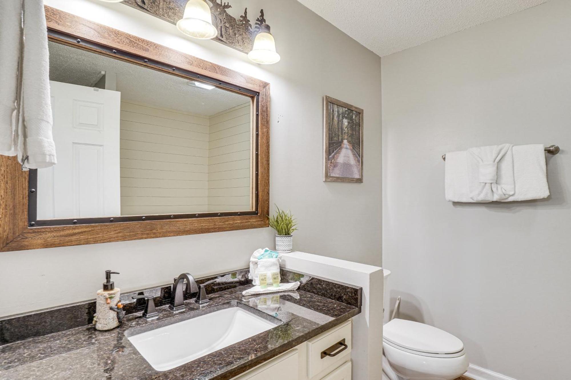 Downtown Gatlinburg Condo With Mountain-View Balcony Dış mekan fotoğraf